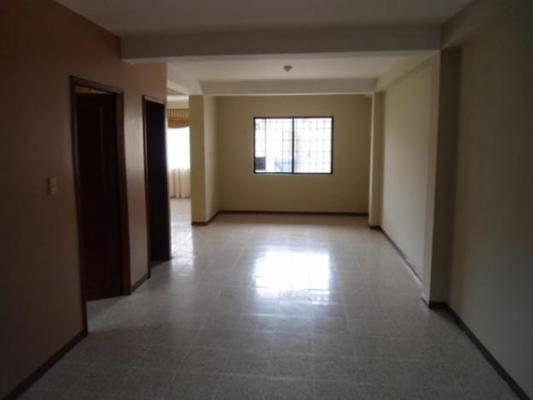 Casas en Venta Alborada 9na. Etapa Mz. 910 V. 4 en Ciudadela Alborada - Guayaquil
