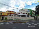 Casa en Venta Pinar Bajo. a Pasos Bicentenario en La Florida  - Quito
