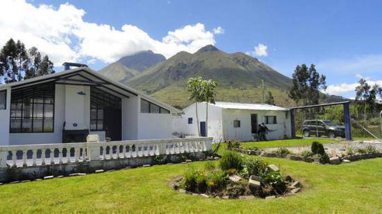 Casas en Venta Al Filo de la Laguna de San Pablo - Otavalo