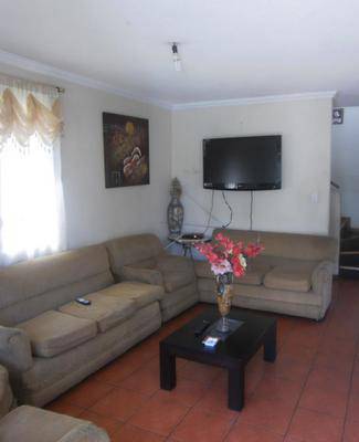 Casas en Venta Dos Hemisferios, Pusuqu San Antonio de Pichincha - Quito