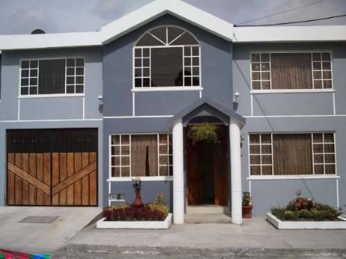 Casas en Venta Sector Valle De Los Chillos - Quito